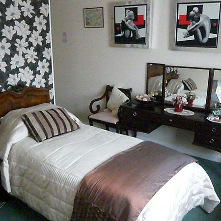 Meryan House Hotel Тонтон Екстер'єр фото